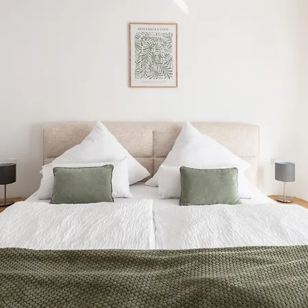 Exklusive Mit Ahrblick 3